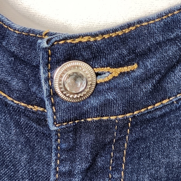 Gogo jeans brand size 13 jeans with rhinestones on the front pockets/button - Picture 2 of 12